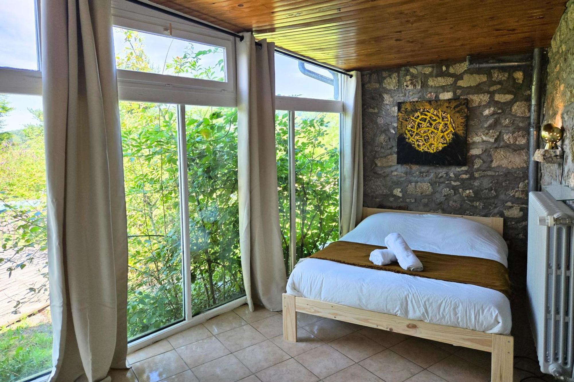 Villa De Luxe, Nichee Dans Les Montagnes Lavoine Eksteriør bilde
